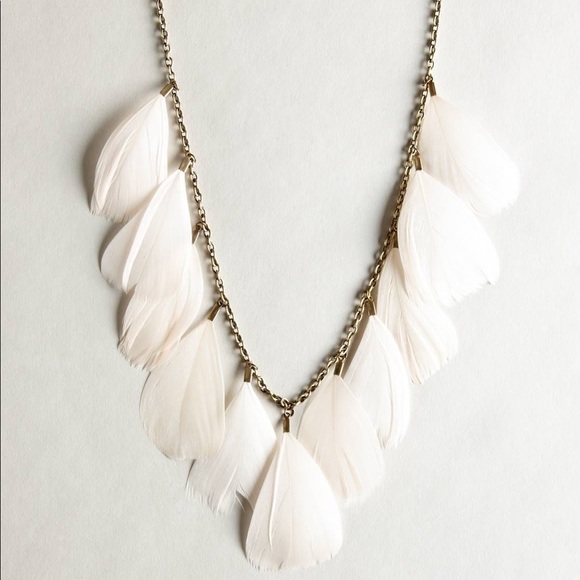 American Eagle long feathered embellished necklace - Picture 1 of 5
